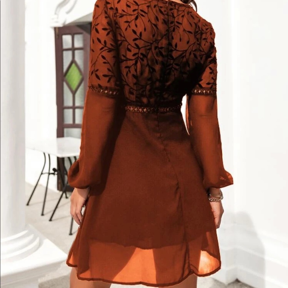 Boho  purple lace insert lantern sleeve mini dress - Picture 6 of 15